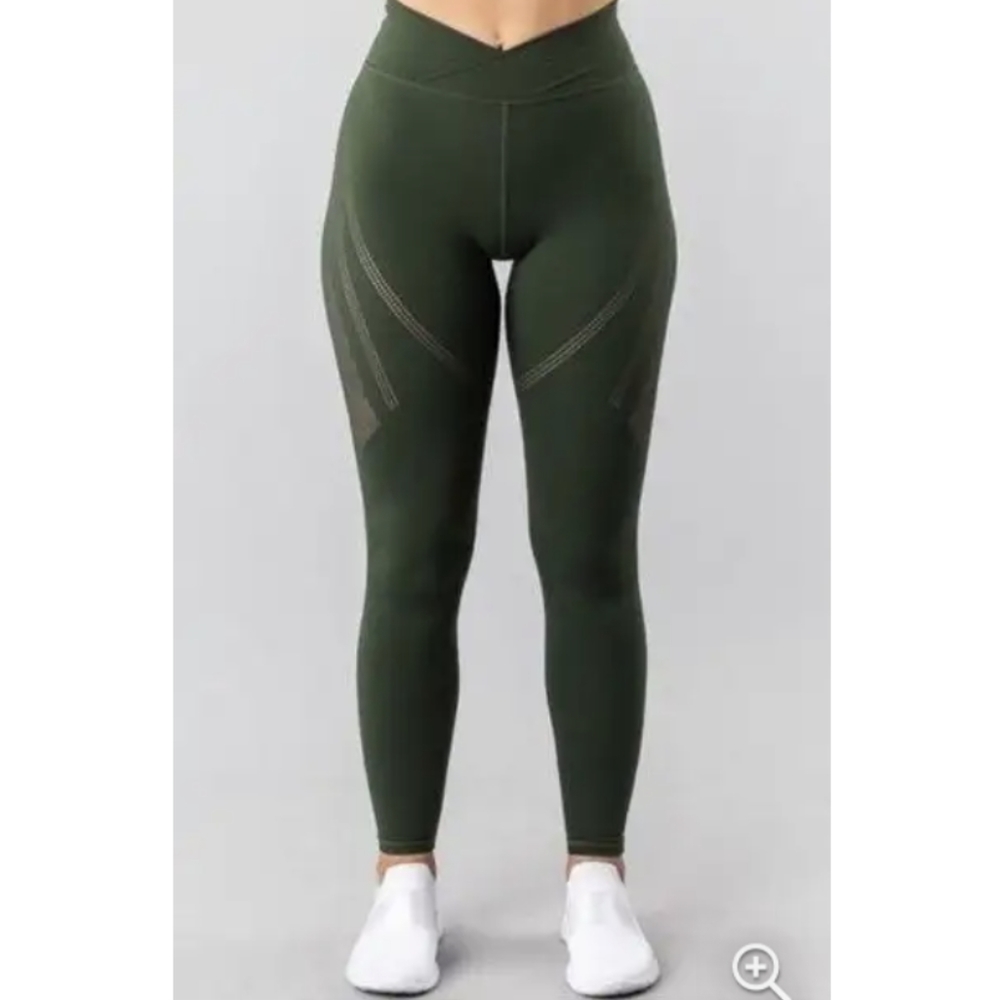 Alphalete Surface Path Laser Cut Legging